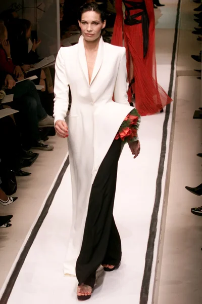 Look 49